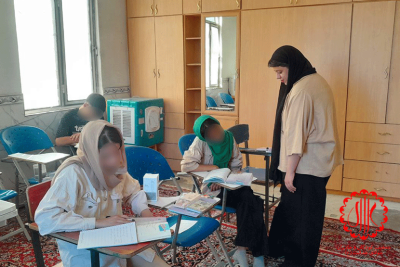 مینا